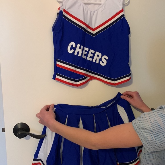 Cheer uniform dress up - Picture 5 of 6
